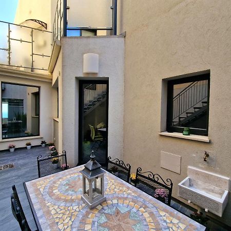 The White Domus Taormina Exterior foto
